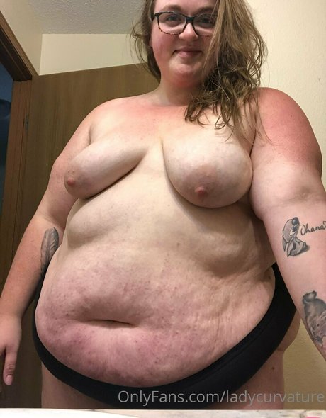 ladykeepsherlegsopen hd model photo