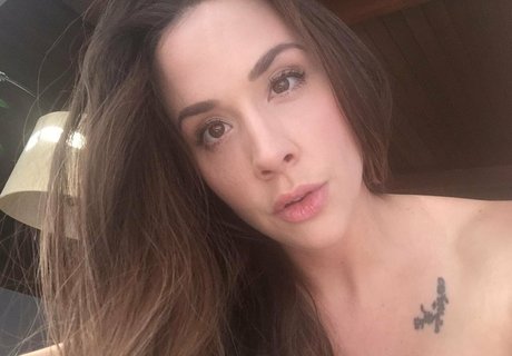 chanelpreston best model pic