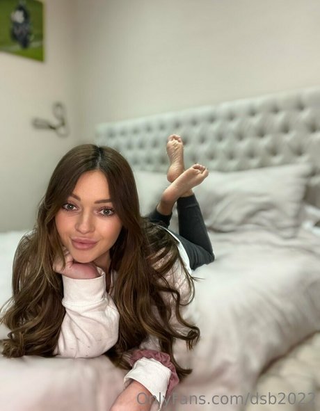 dsb2022 pornographic model img