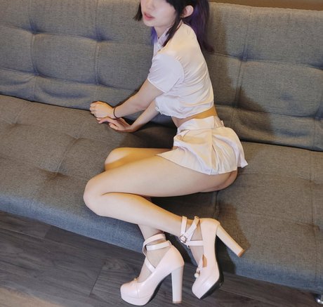 mikan cosfree high quality actress pictures