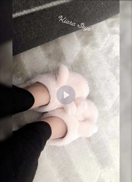 kiaraskyefree star free pics