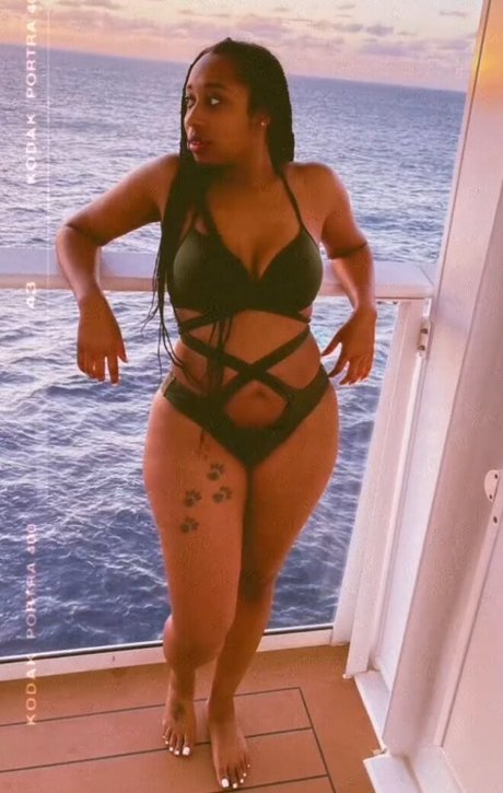 Tiffany Rene art model picture