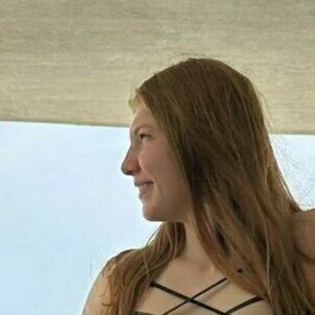 slimboygrfree erotic star gallery