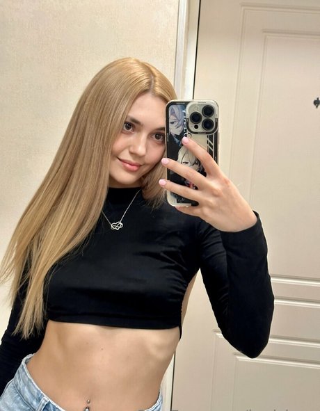 karisha x sexy star pics