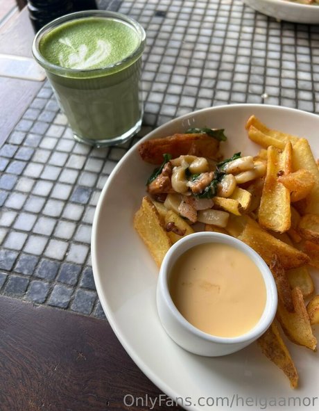 helgaamor free model pics