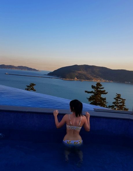 Yuggie TV free pornstar archive