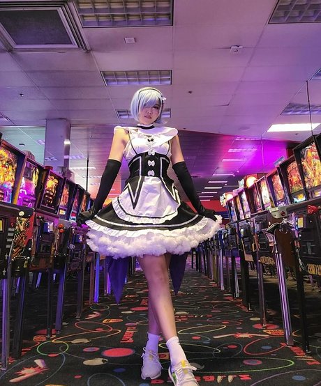 Yuggie TV pornstar xxx gallery