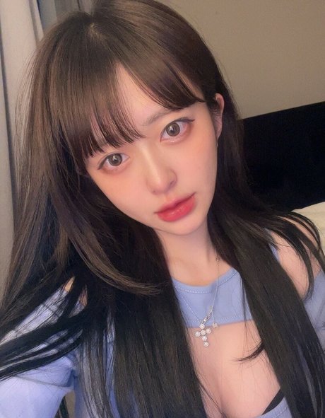 bbang9 2 pornstar nude photo