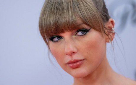 Taylor Swift pretty pornstar pictures