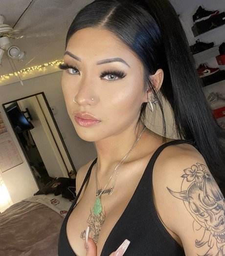 Quebecoises porn model pic