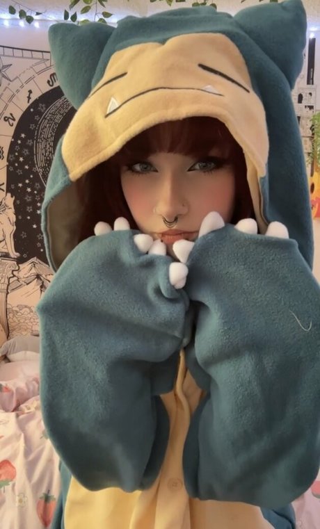 sylvieexo pornstar xxx img