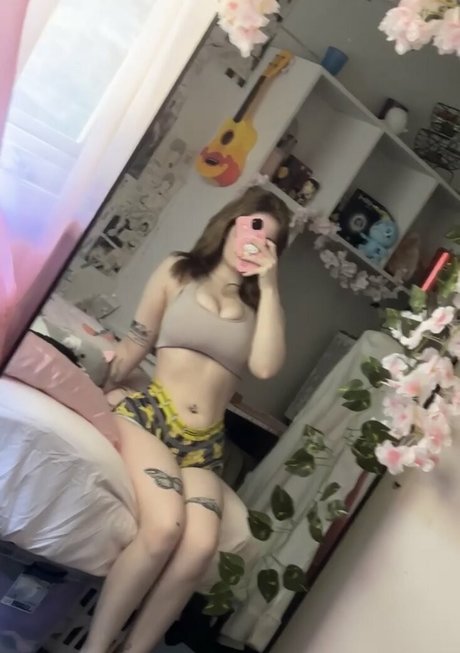 sylvieexo free star picture