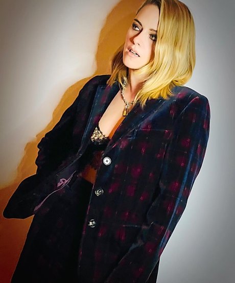 Kristen Stewart model nude gallery