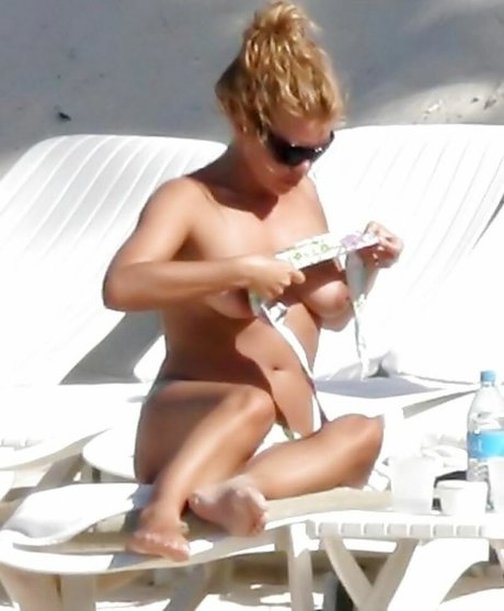 Billie Piper star porn galleries