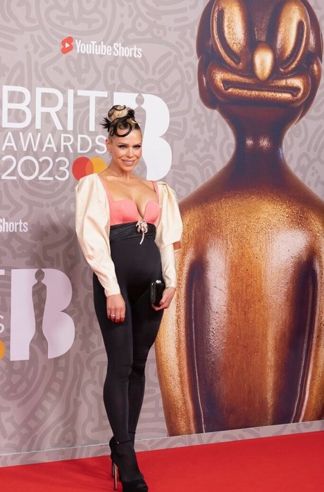 Billie Piper star perfect images