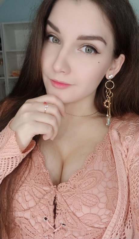 ASMR KittyKlaw erotic model galleries