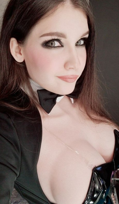 ASMR KittyKlaw porn actress galleries