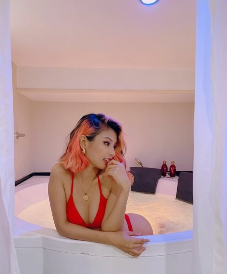 Charechii pornstar free img