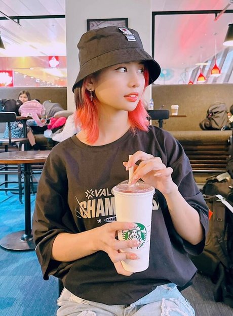 Charechii pornographic star pics