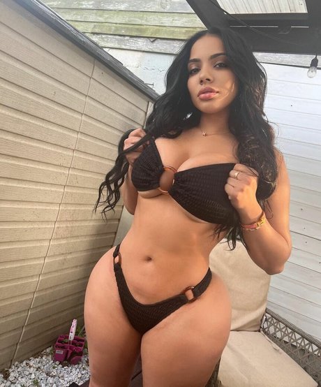 E dot model exclusive pic