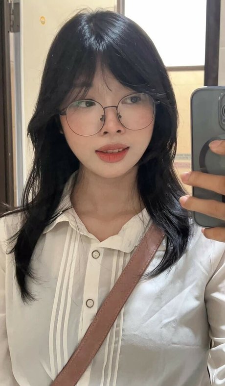 Anizu Chie nudes star img