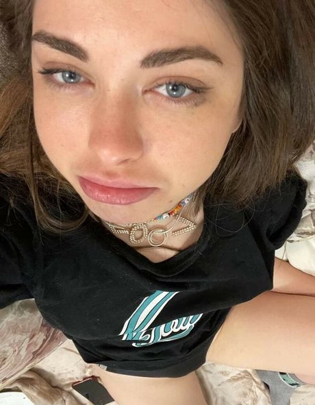 Arina Berdnikova pretty actress img