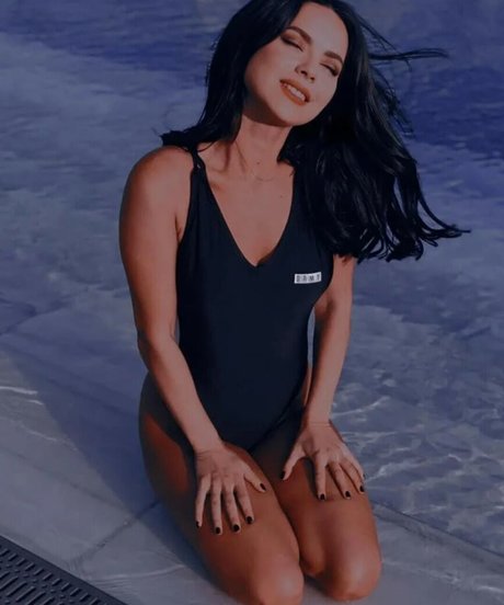 Apostoleanu nude pornstar gallery