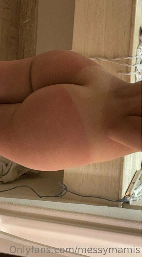 messymamis model perfect photos