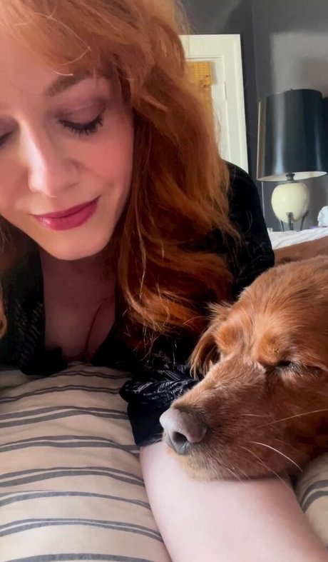 Christina Hendricks nude model picture