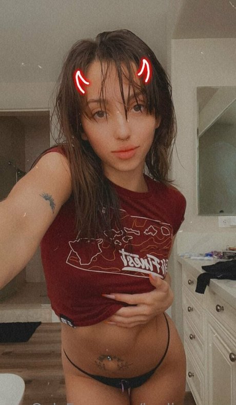 karlimergen pretty pornstar photos