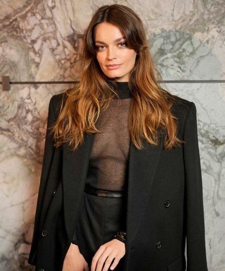 Emma Mackey star perfect pic