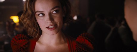 Emma Mackey pornographic star photos