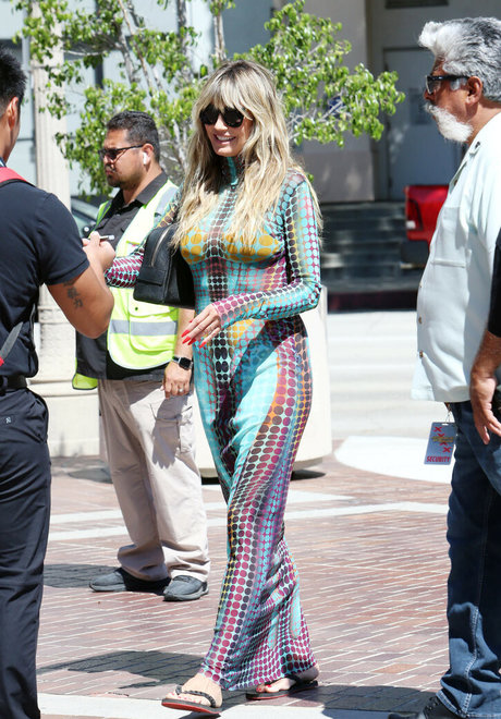 Heidi Klum nude model picture