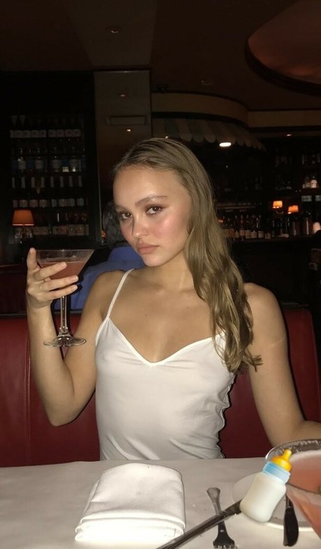 Lily Rose Depp star hot galleries
