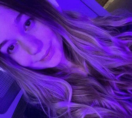 Itsbordie hot actress galleries