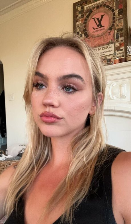 Emma Brooks star perfect images