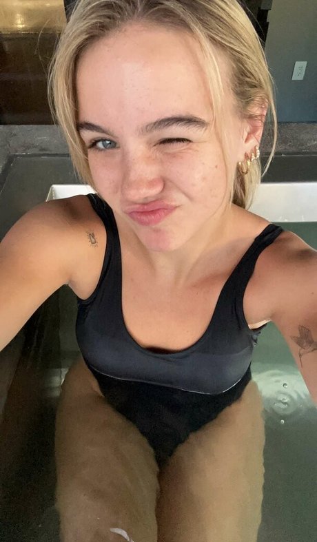 Emma Brooks actress photo