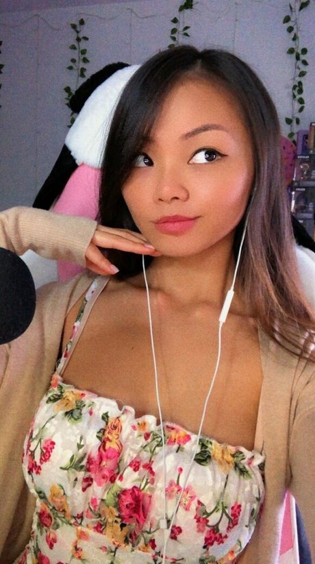 Cindy Phan xxx pornstar photos