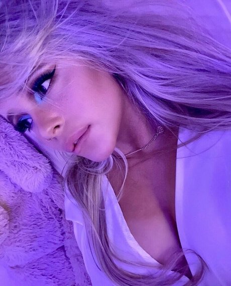 Decadex star hot image