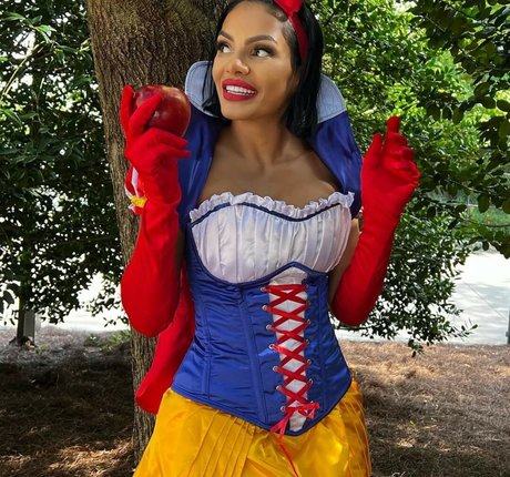 NinaUnrated perfect actress archive