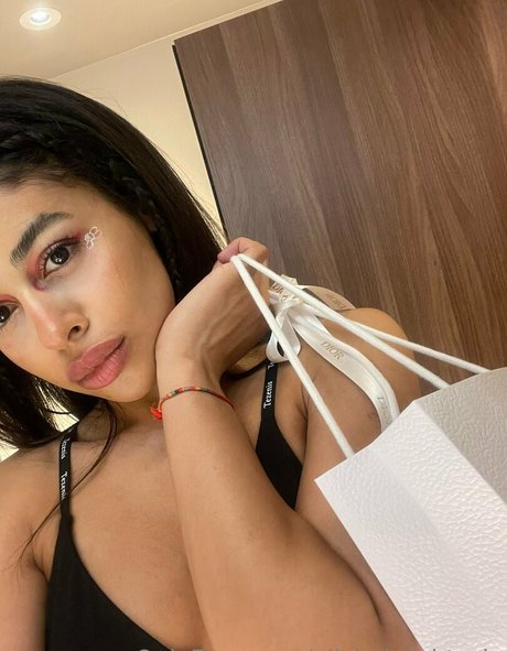 alishabright vip erotic actress pics