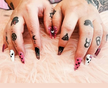 missmortis nice model img