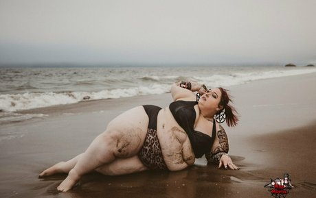 missmortis nice pornstar photo