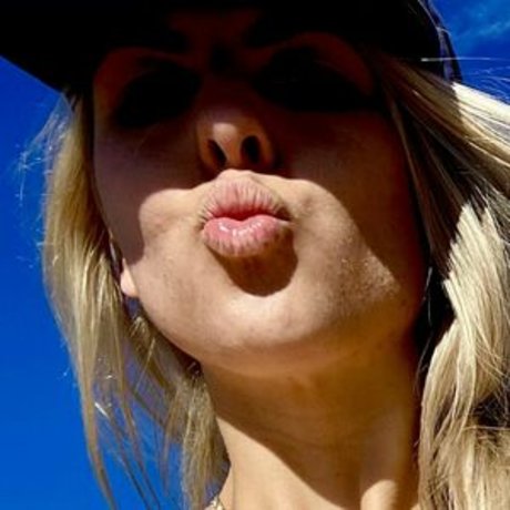 hawaiirae pornstar free picture