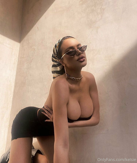 kelsie free star image