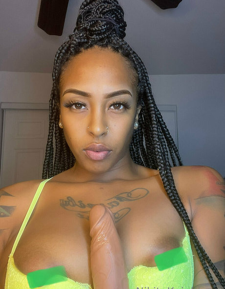 iamnikitaknight pornographic model gallery