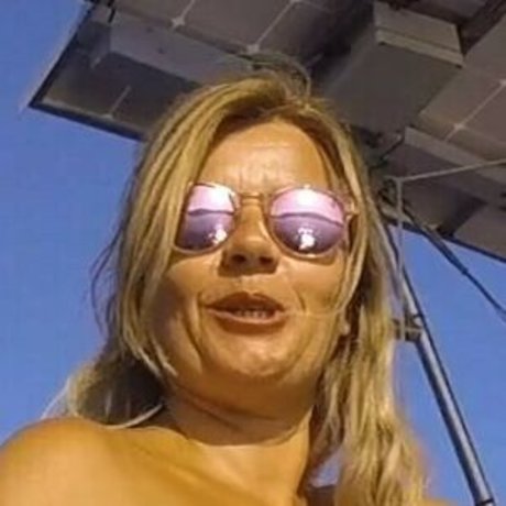 La Vida A Vela nude actress galleries