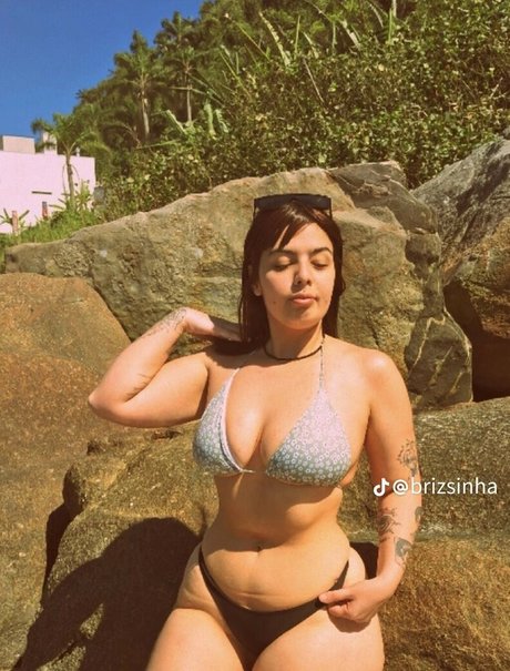Brizsinha hot actress photo