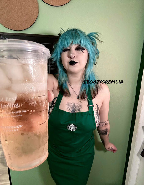 boozygremlin naked actress pics