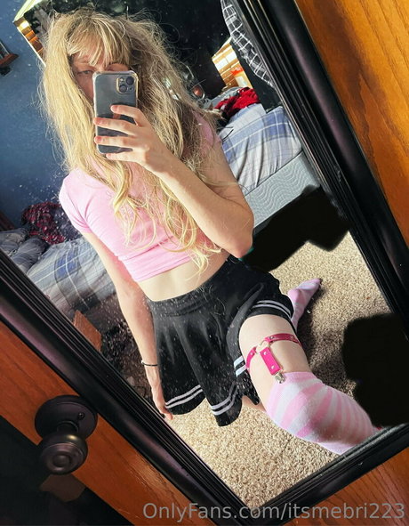 itsmebri223 porn actress photos